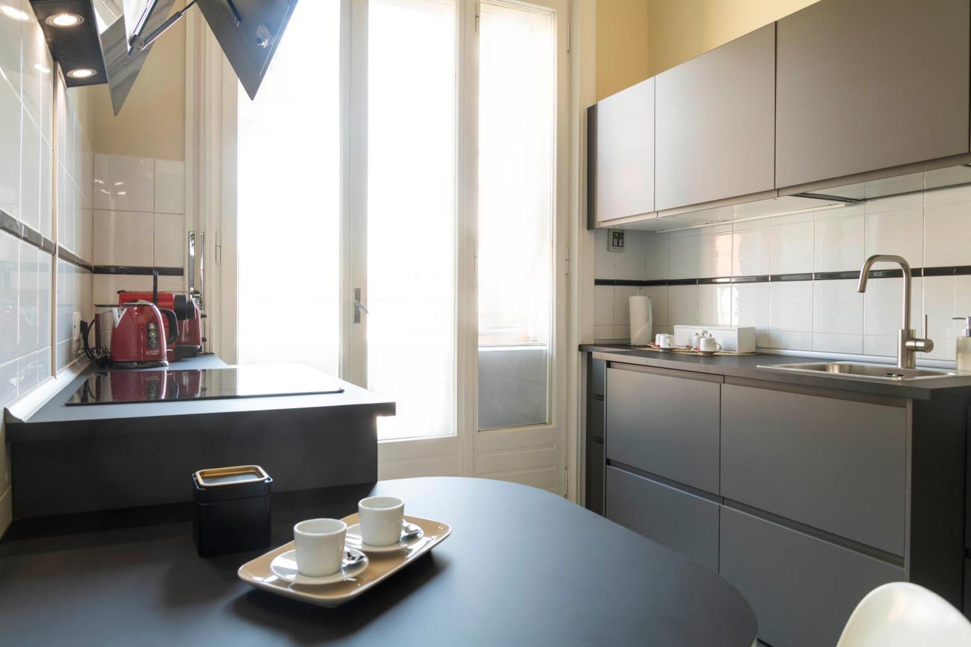 Heart Milan Apartments San Sepolcro Duomo — Photos 1